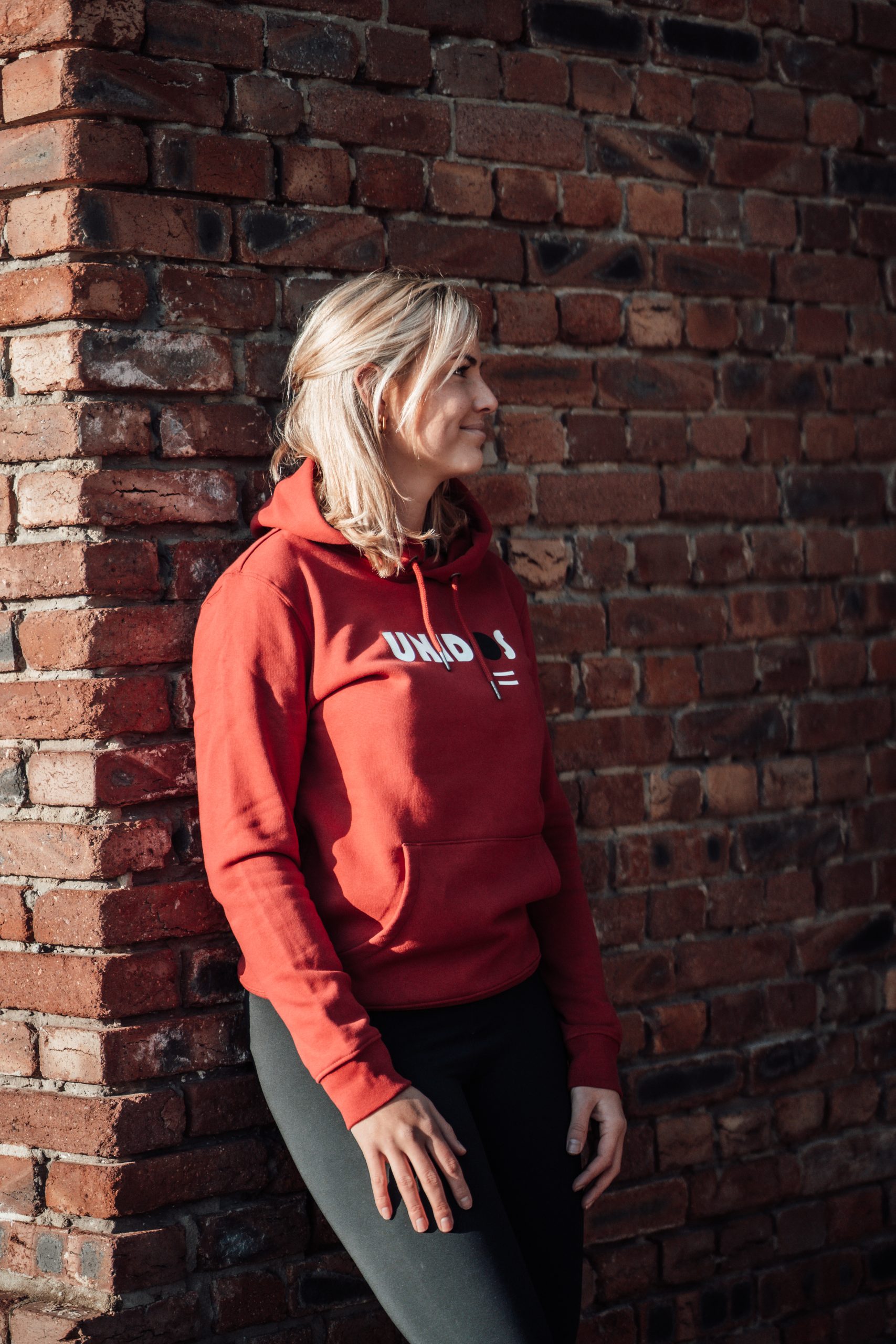 Bounce Hoodie Red - Afbeelding 3