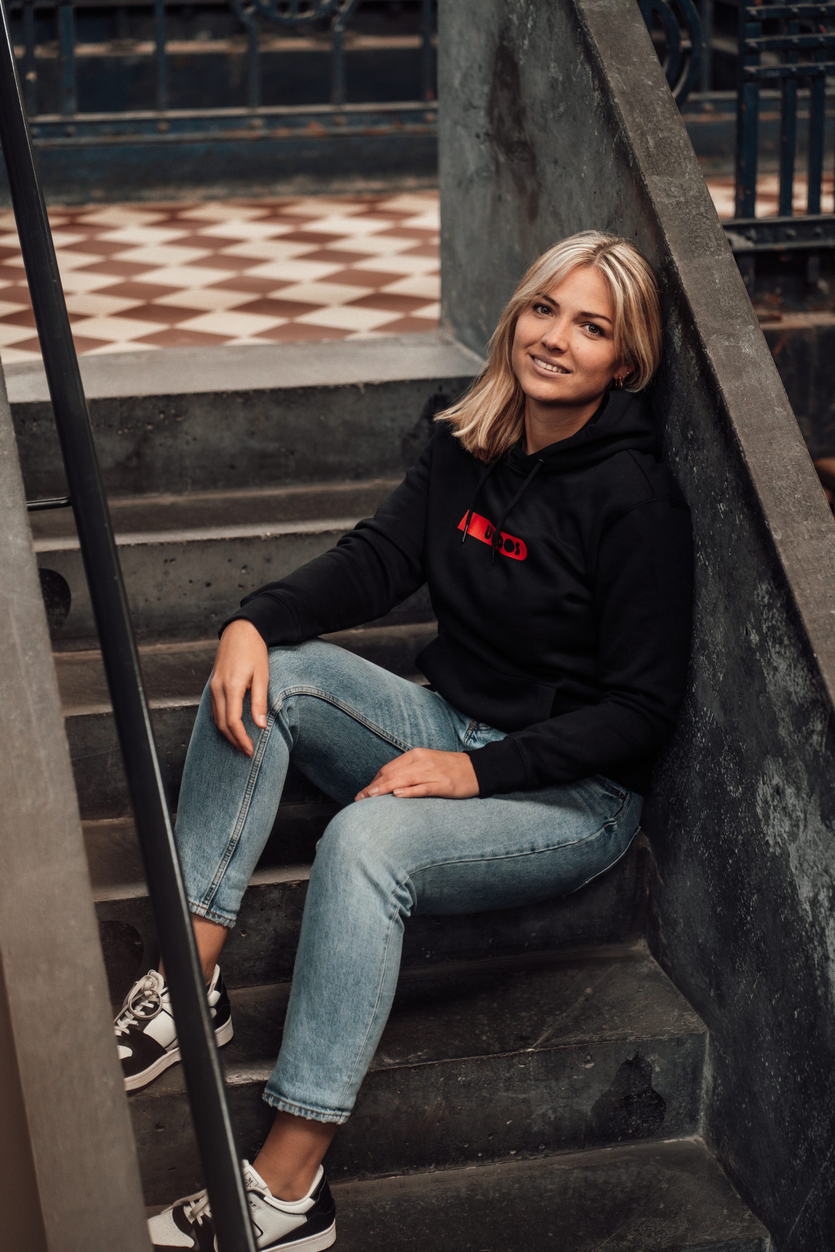 Iconic Hoodie Black - Afbeelding 3