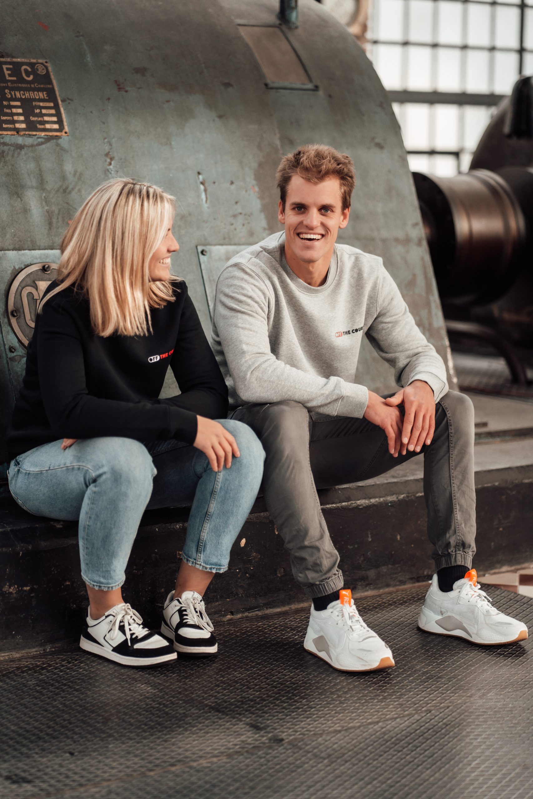 Off The Court Sweater Grey - Afbeelding 2